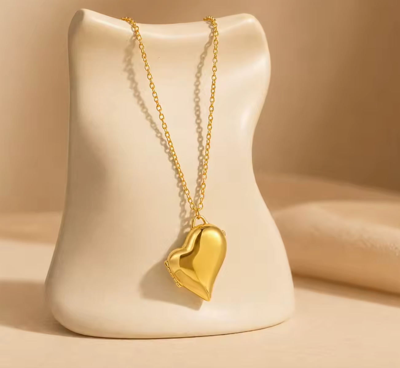 Gold Plated Love Heart Photo Frame Pendant Necklace