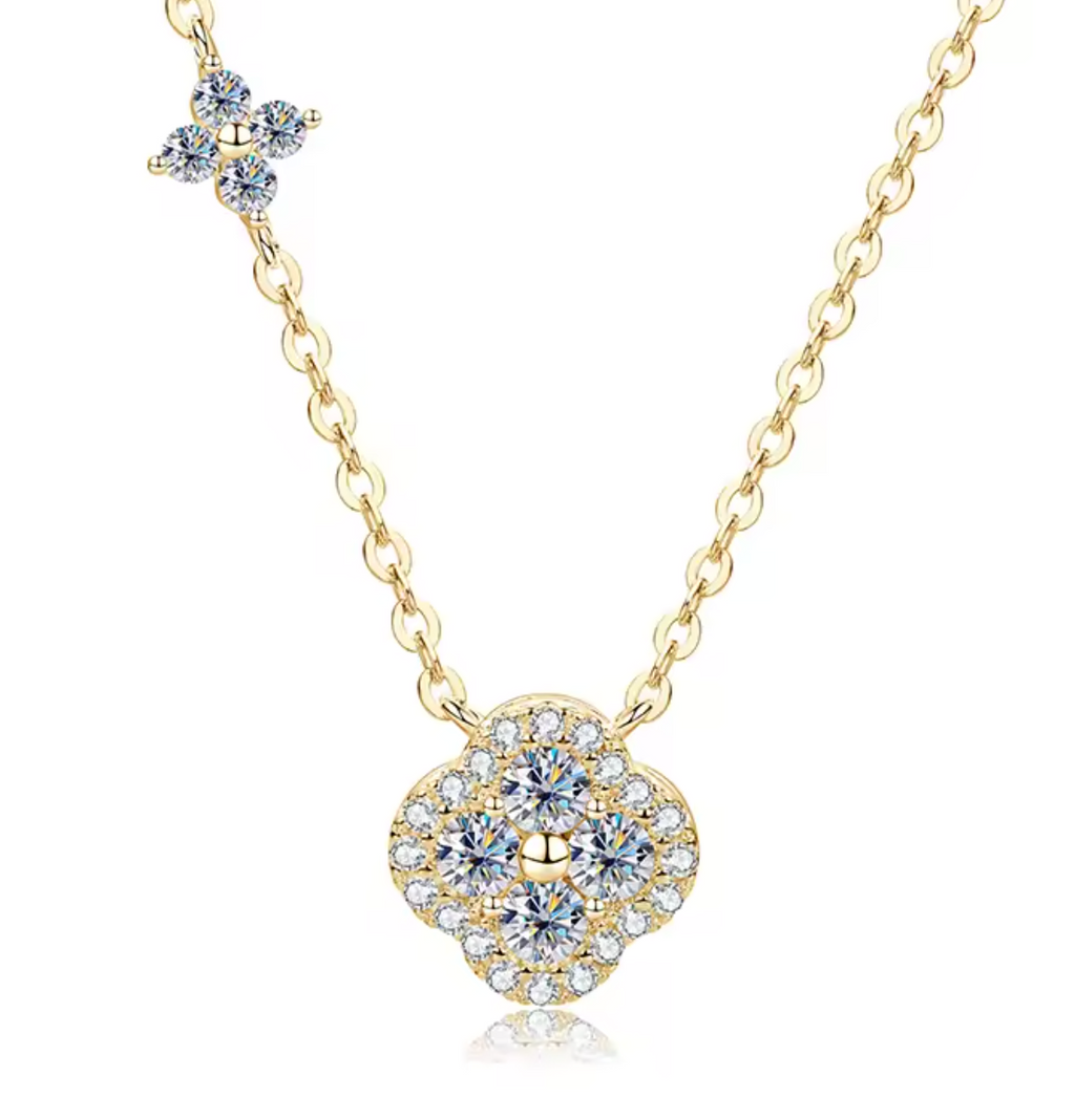 Lucky Four Leaf Clover Moissanite Pendant Necklace for Women