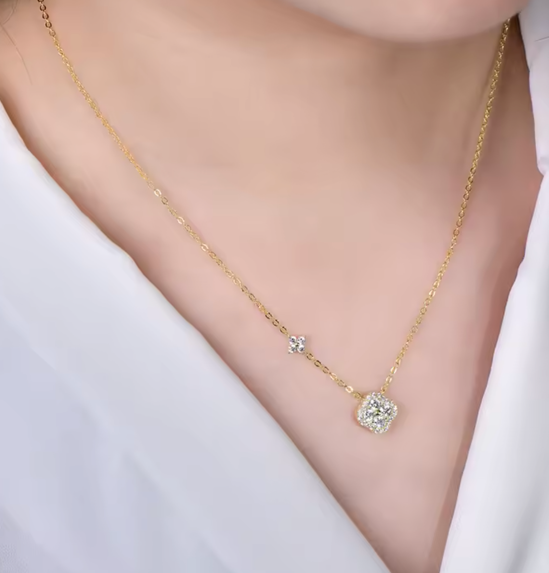 Lucky Four Leaf Clover Moissanite Pendant Necklace for Women